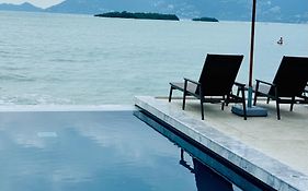 บ้านหาดงาม บูทิก รีสอร์ต แอนด์ วิลลา (มาตรฐาน SHA Plus+)